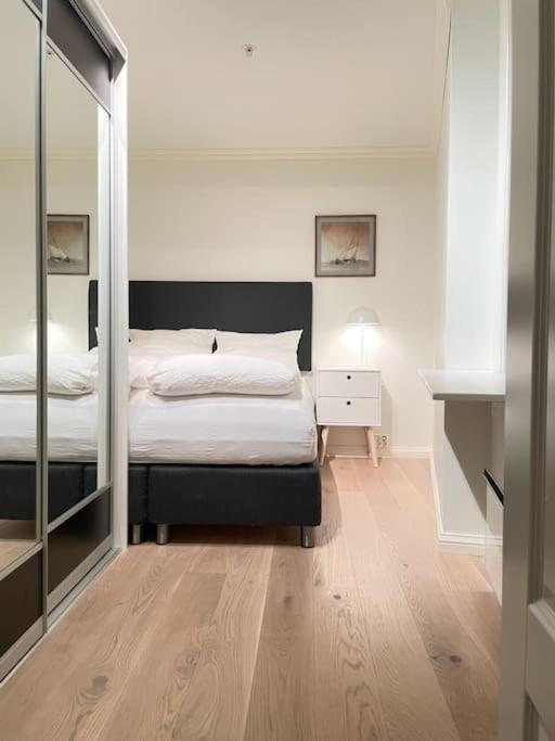 Lovely Apartment In Tromso City Centre Екстер'єр фото